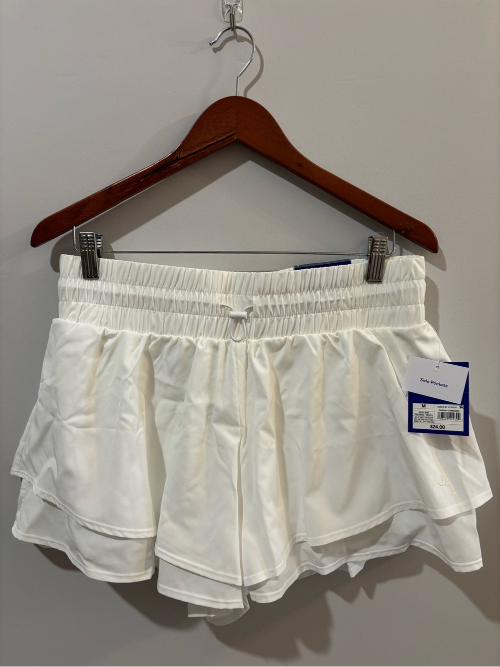 Women’s Flutter White Athletic Shorts - JoyLab - Size M - NWT - Picture 1 of 5